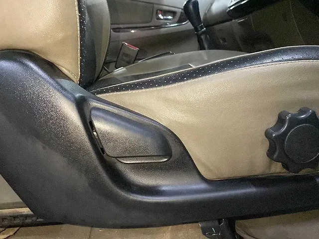 Used Toyota Innova [2013-2014] 2.5 VX 8 STR BS-III in Chandigarh