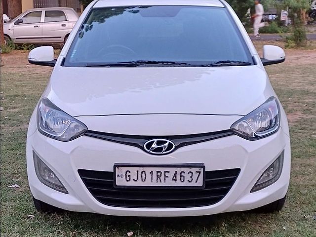 Used 2014 Hyundai i20 in Ahmedabad