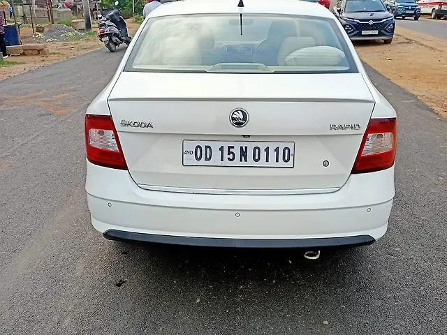 Used Skoda Rapid Style 1.6 MPI in Bhubaneswar Used Skoda Rapid Style 1.6 MPI in Bhubaneswar