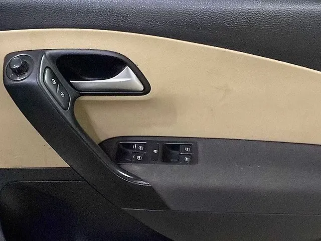 Used Volkswagen Polo [2012-2014] Highline1.2L (P) in Navi Mumbai