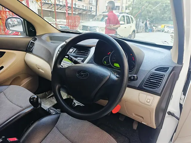 Used Hyundai Eon Magna [2011-2012] in Ahmedabad