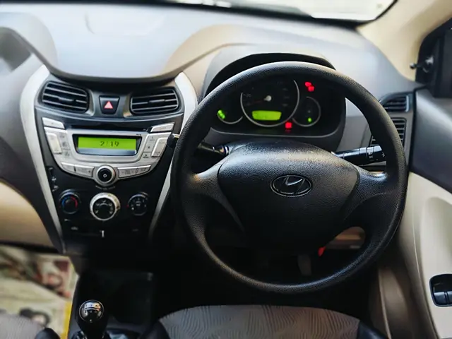 Used Hyundai Eon Magna [2011-2012] in Ahmedabad