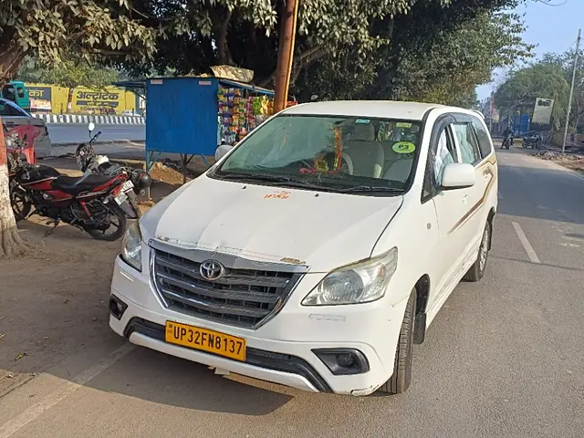 Used 2016 Toyota Innova in Lucknow