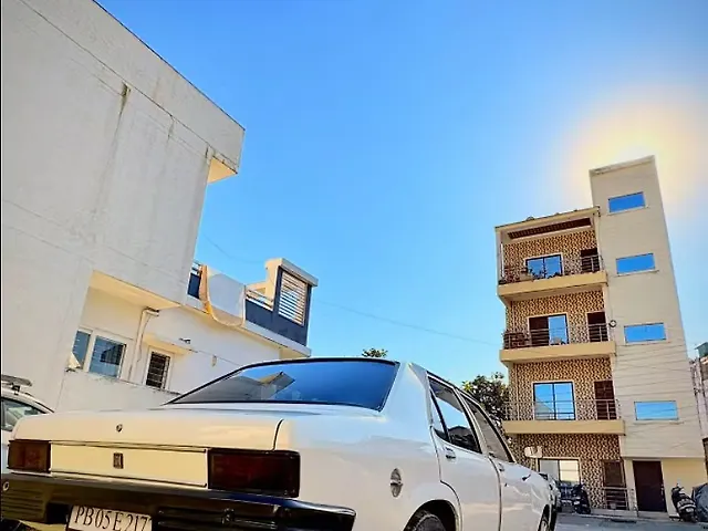 Used Hindustan Motors Contessa 1.8 GL Classic in Dehradun