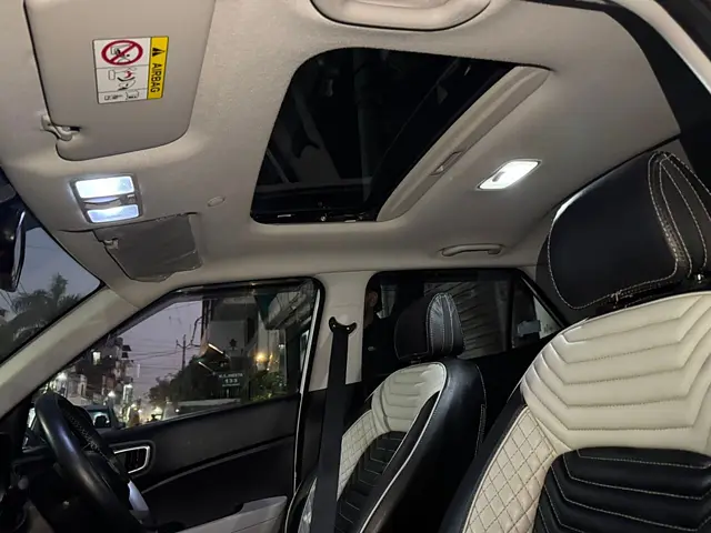 Used Hyundai Venue [2022-2023] SX 1.2 Petrol in Jalandhar