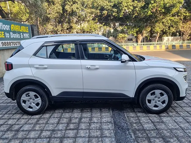 Used Hyundai Venue [2022-2023] SX 1.2 Petrol in Jalandhar