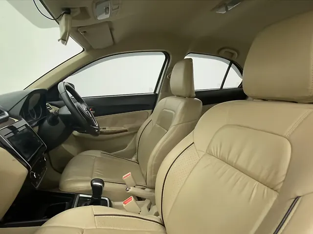 Used Maruti Suzuki Dzire [2017-2020] ZXi Plus AMT in Hyderabad