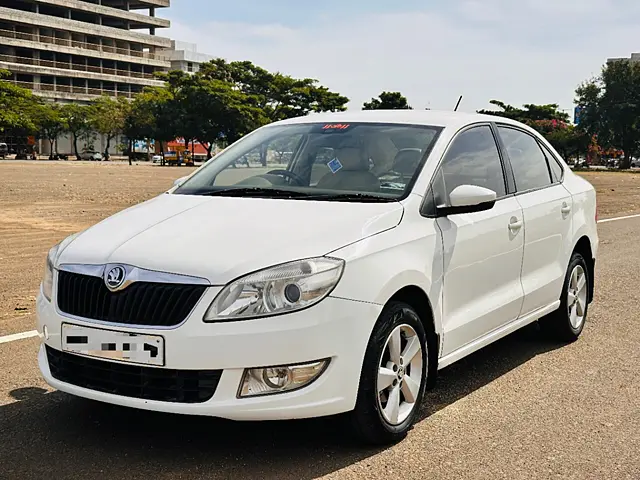 Used Skoda Rapid [2015-2016] 1.5 TDI CR Style Plus AT in Nashik