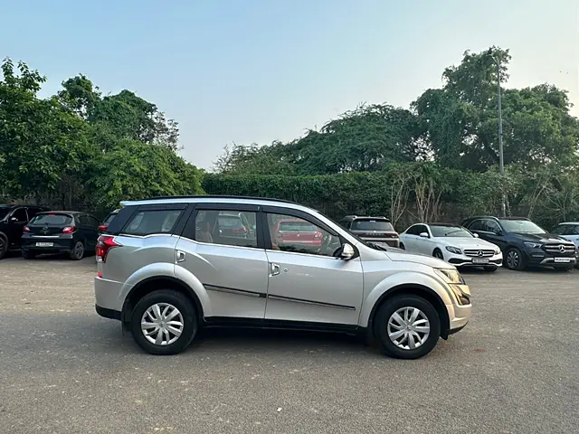 Used Mahindra XUV500 W7 [2018-2020] in Delhi