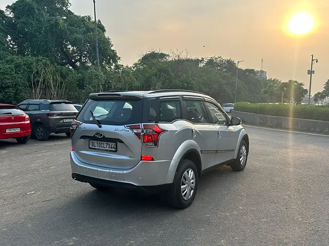 Used Mahindra XUV500 W7 [2018-2020] in Delhi