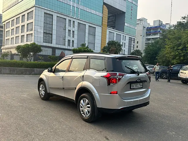 Used Mahindra XUV500 W7 [2018-2020] in Delhi