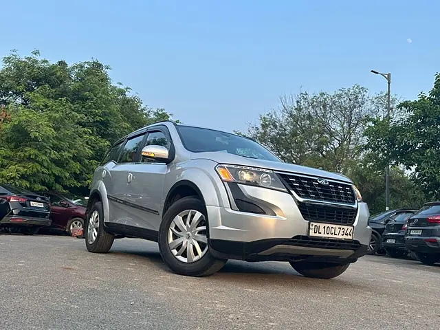 Used Mahindra XUV500 W7 [2018-2020] in Delhi