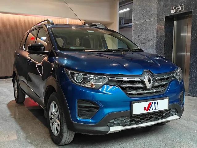 Used 2022 Renault Triber in Ahmedabad