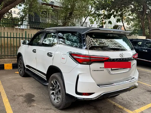 Used Toyota Fortuner Legender 2.8 4X2 AT in Meerut