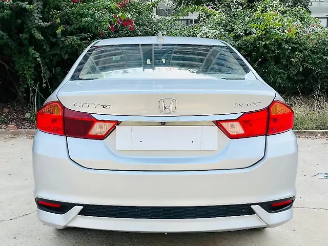 Used Honda City 4th Generation V Petrol [2017-2019] in Ahmedabad