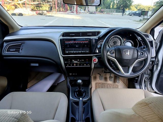 Used Honda City 4th Generation V Petrol [2017-2019] in Ahmedabad