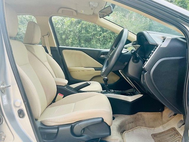 Used Honda City 4th Generation V Petrol [2017-2019] in Ahmedabad