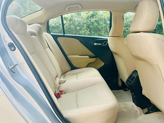 Used Honda City 4th Generation V Petrol [2017-2019] in Ahmedabad
