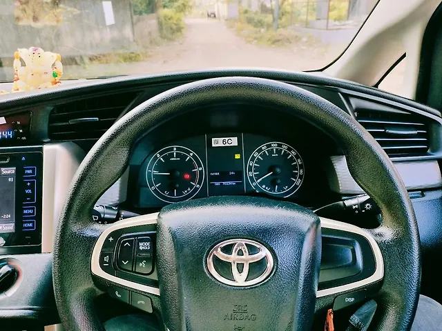 Used Toyota Innova Crysta [2016-2020] 2.4 G 8 STR [2016-2017] in Bhubaneswar