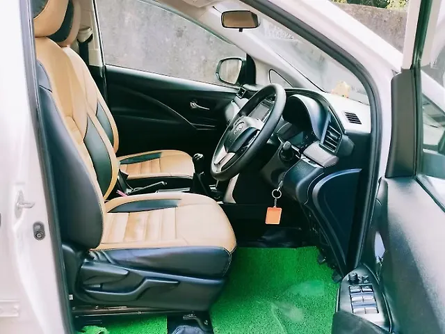 Used Toyota Innova Crysta [2016-2020] 2.4 G 8 STR [2016-2017] in Bhubaneswar