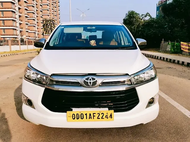 Used Toyota Innova Crysta [2016-2020] 2.4 G 8 STR [2016-2017] in Bhubaneswar