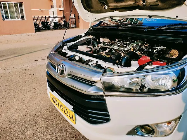 Used Toyota Innova Crysta [2016-2020] 2.4 G 8 STR [2016-2017] in Bhubaneswar