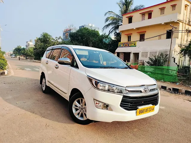 Used Toyota Innova Crysta [2016-2020] 2.4 G 8 STR [2016-2017] in Bhubaneswar