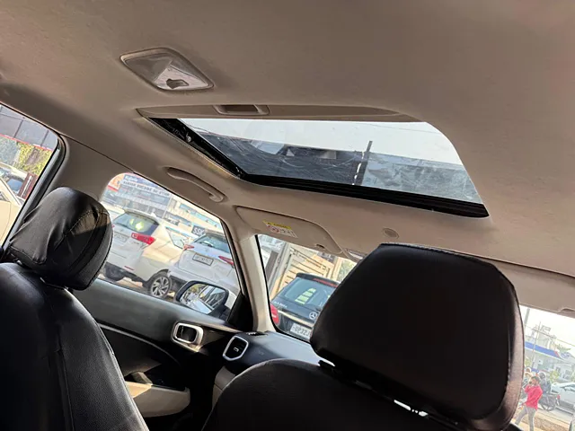 Used Hyundai Venue [2022-2023] SX 1.2 Petrol in Lucknow