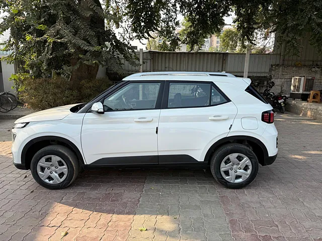 Used Hyundai Venue [2022-2023] SX 1.2 Petrol in Lucknow