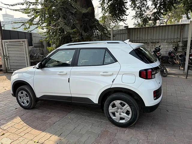 Used Hyundai Venue [2022-2023] SX 1.2 Petrol in Lucknow