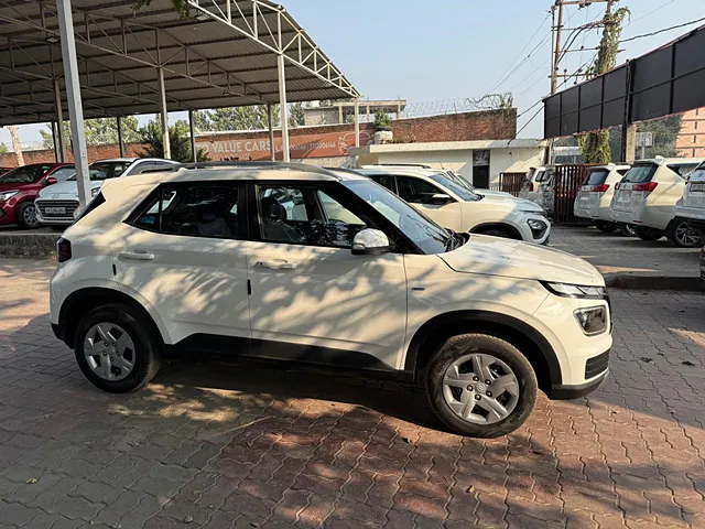 Used Hyundai Venue [2022-2023] SX 1.2 Petrol in Lucknow