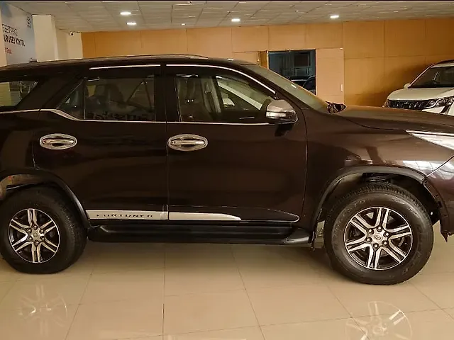 Used Toyota Fortuner [2016-2021] 2.8 4x2 MT [2016-2020] in Kanpur