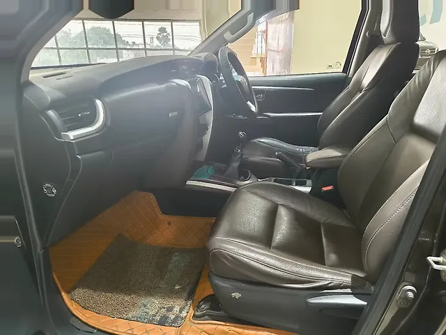 Used Toyota Fortuner [2016-2021] 2.8 4x2 MT [2016-2020] in Kanpur