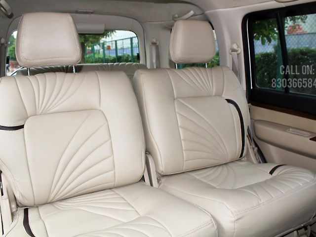 Used Ford Endeavour [2009-2014] 2.5L 4x2 in Lucknow
