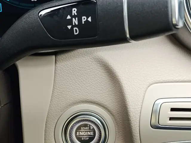 Used Mercedes-Benz GLC [2016-2019] 220 d Progressive in Kolhapur
