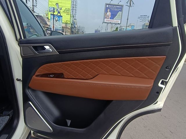 Used Mahindra Alturas G4 4WD AT in Raipur
