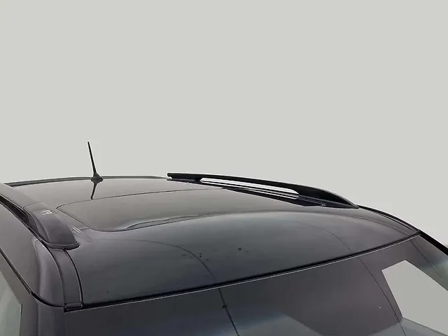 Used Mahindra XUV300 [2019-2024] W8 (O) 1.2 Petrol in Ahmedabad