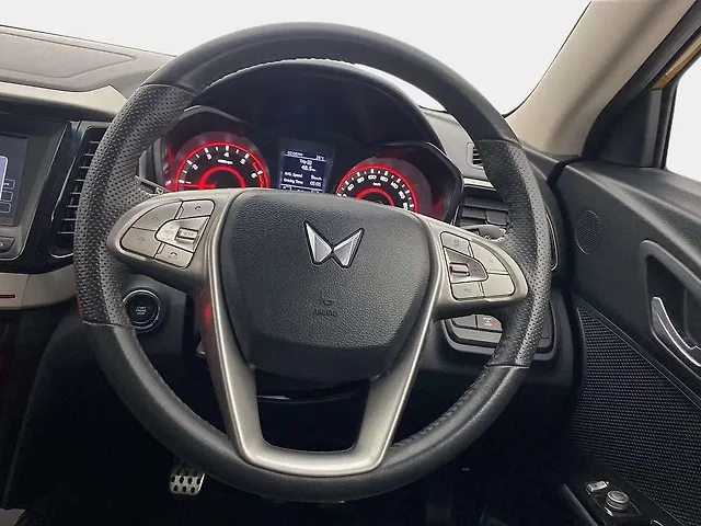 Used Mahindra XUV300 [2019-2024] W8 (O) 1.2 Petrol in Ahmedabad