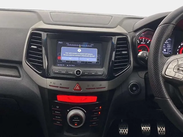Used Mahindra XUV300 [2019-2024] W8 (O) 1.2 Petrol in Ahmedabad
