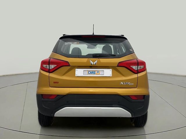 Used Mahindra XUV300 [2019-2024] W8 (O) 1.2 Petrol in Ahmedabad