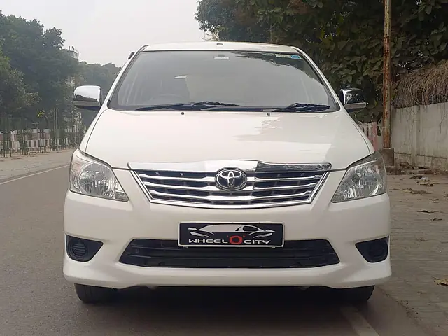 Used 2015 Toyota Innova in Kanpur