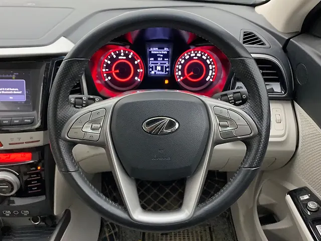 Used Mahindra XUV300 [2019-2024] W8 (O) 1.2 Petrol in Hyderabad