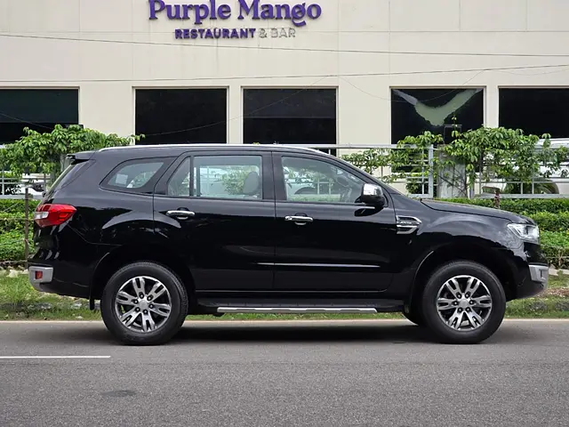Used Ford Endeavour [2016-2019] Titanium 3.2 4x4 AT in Chandigarh