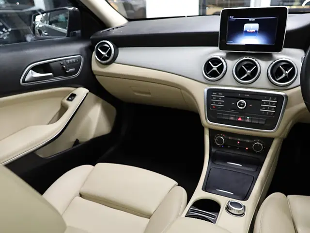 Used Mercedes-Benz GLA [2014-2017] 200 Sport in Delhi