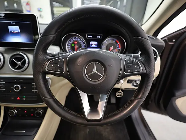 Used Mercedes-Benz GLA [2014-2017] 200 Sport in Delhi