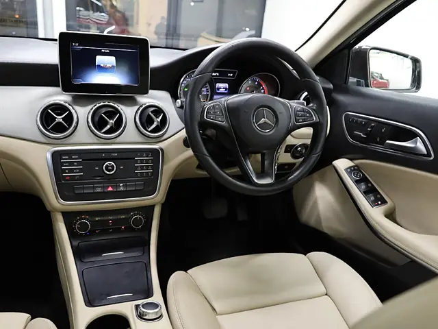 Used Mercedes-Benz GLA [2014-2017] 200 Sport in Delhi