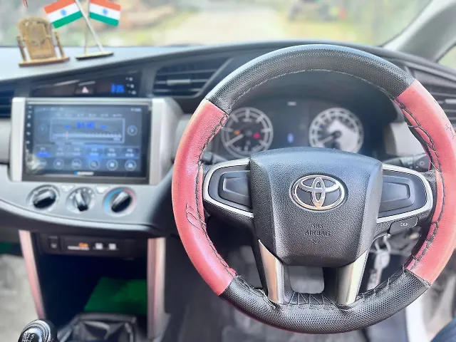 Used Toyota Innova Crysta [2016-2020] 2.4 G 8 STR [2016-2017] in Kanpur