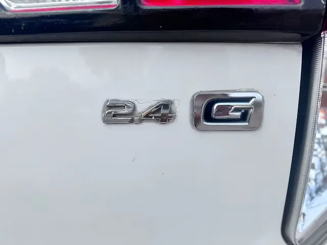 Used Toyota Innova Crysta [2016-2020] 2.4 G 8 STR [2016-2017] in Kanpur