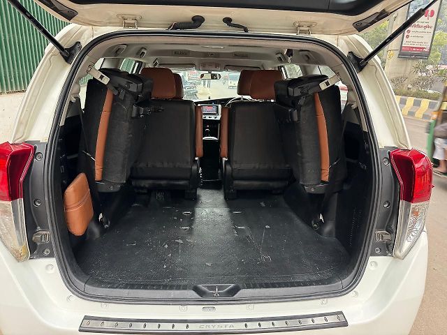 Used Toyota Innova Crysta [2016-2020] 2.4 G 7 STR [2016-2017] in Kanpur