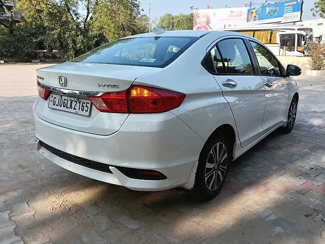 Used Honda City 4th Generation V CVT Petrol [2017-2019] in Ahmedabad